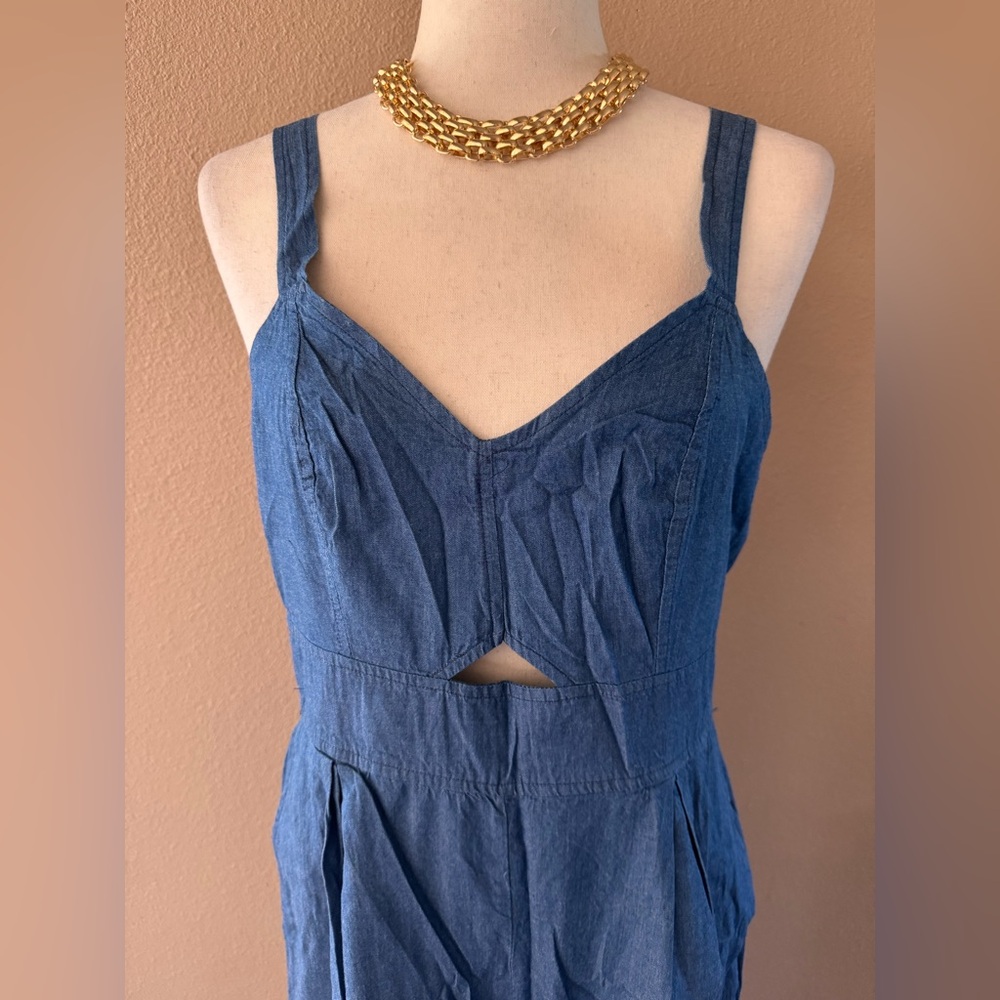 Stylish Blue Jumpsuit with wide leg - Picture 4 of 6